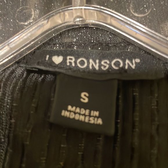 🎉3 for $30🎉 I 🖤 Ronson dress w/beautiful abstract design on sheer skirt (Mlb) - Picture 10 of 13